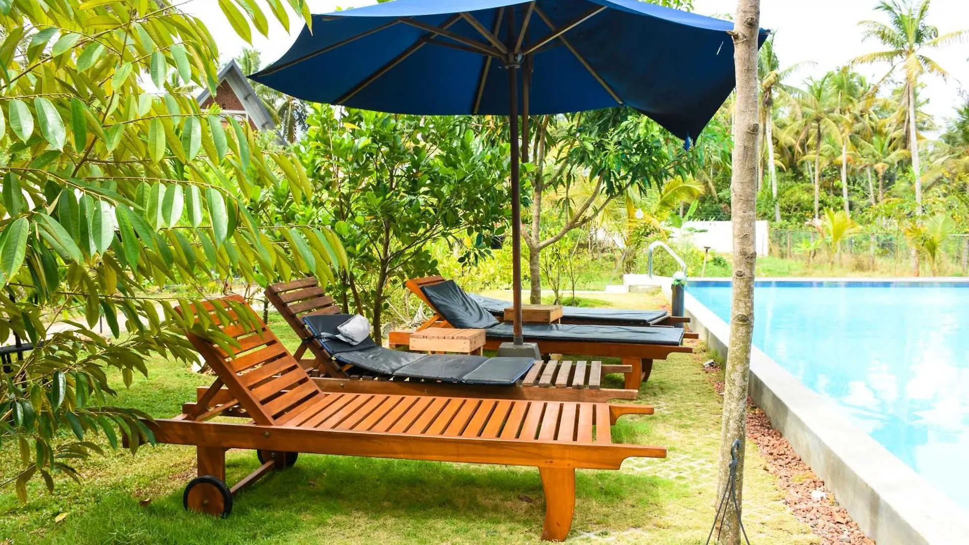 Steps Garden Resort Negombo Hotell