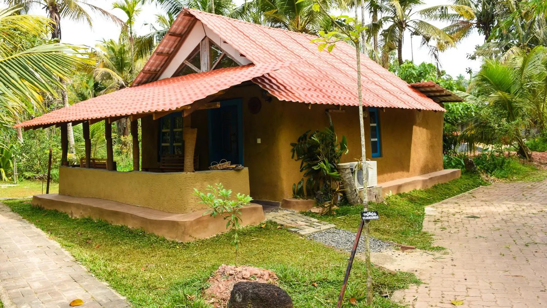 Steps Garden Resort Negombo 3*,