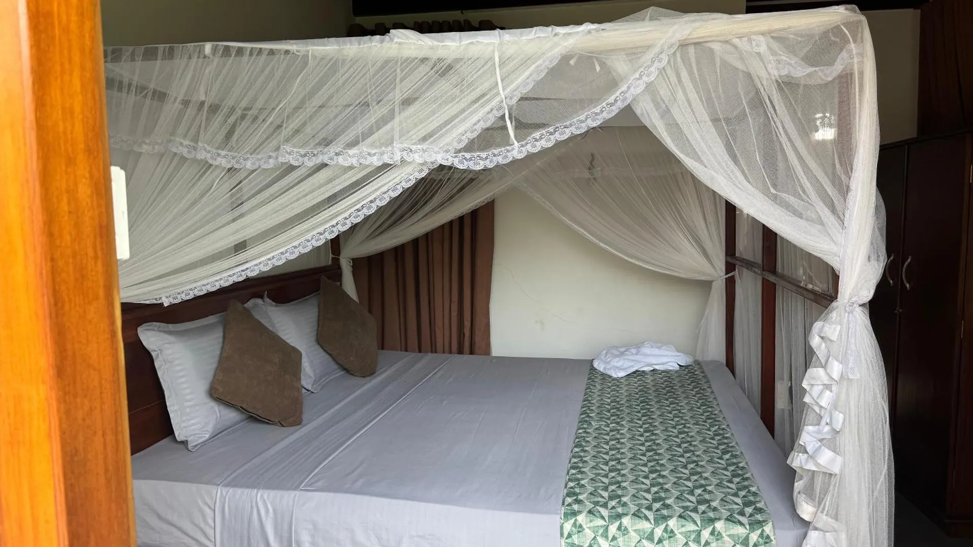 Steps Garden Resort Negombo Hotell
